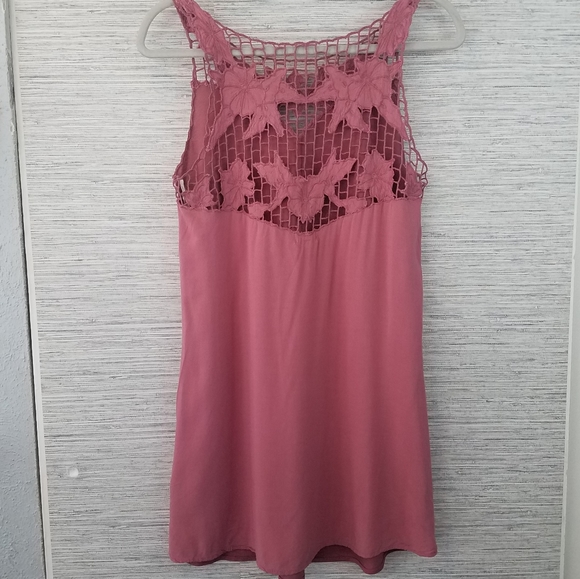 Gimmicks sleeveless top - Picture 5 of 6